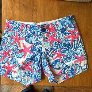 Lilly Pulitzer shorts. Size 00. Starfish pattern